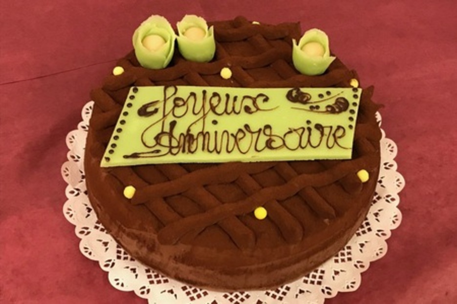 Clementine (Génoise nature imbibée sirop Cointreau & Grand-Marnier / Crème Mousseline / Clémentines confites macérées au Grand-Marnier) Clementine (Génoise nature imbibée sirop Cointreau & Grand-Marnier / Crème Mousseline / Clémentines confites macérées au Grand-Marnier)